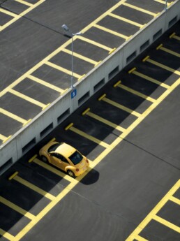Ondernemer vergelijkt de kosten van een zakelijke auto met een privéauto